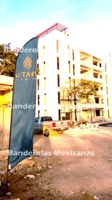 banderas publicitarias y promocionales personalizadas para desarrolladores inmobiliarios hechas en banderolas mexicanas