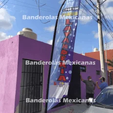 banderas publicitarias y promocionales personalizadas para lavanderias hechas en banderolas mexicanas