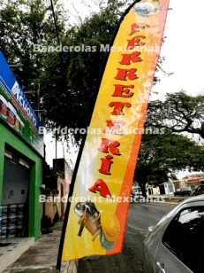 banderas publicitarias y promocionales personalizadas para ferreterias y tlapalerias hechas en banderolas mexicanas