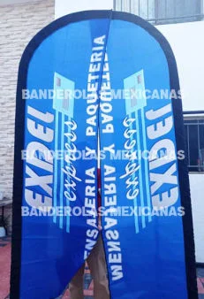Banderas publicitarias para expos y congresos hechas en banderolas mexicanas