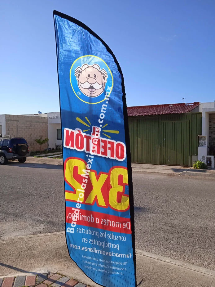 Banderas y promocionales farmacias similares