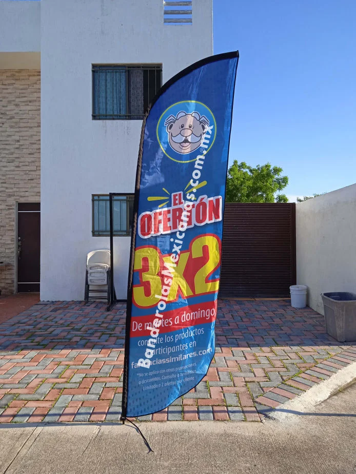 Banderas y promocionales farmacias similares