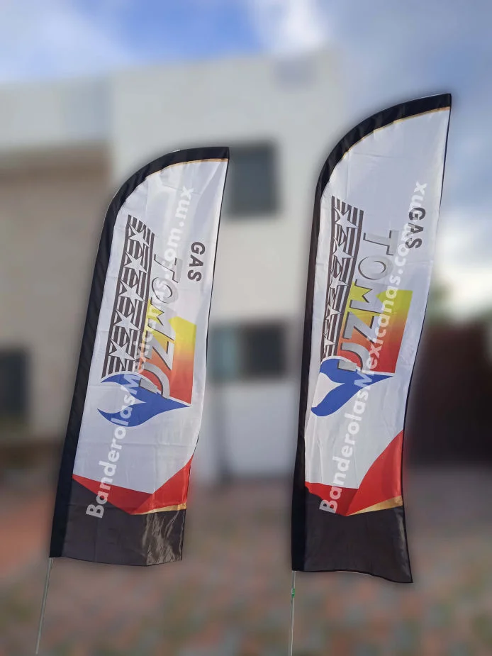 Banderas publicitarias personalizadas fabricadas para Gas Tomza por banderoals mexicanas.