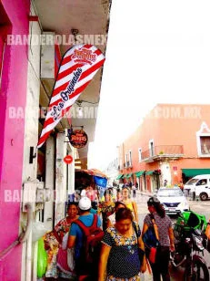 banderas publicitarias y promocionales personalizadas hechas en banderolas mexicanas