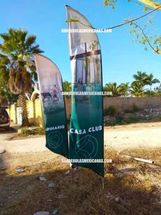 banderas publicitarias y promocionales personalizadas para fraccionamiento residencial en mexico hechas en banderolas mexicanas