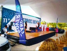 banderas publicitarias y promocionales personalizadas para land rover mexico hechas en banderolas mexicanas