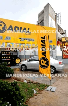 banderas publicitarias y promocionales personalizadas para radial llantas hechas en banderolas mexicanas