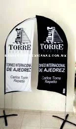 banderas publicitarias y promocionales personalizadas hechas en banderolas mexicanas