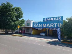 banderas publicitarias y promocionales personalizadas para sandux hechas en banderolas mexicanas